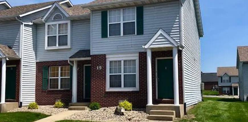 Glen Centre Townhomes (Glen Carbon, IL)